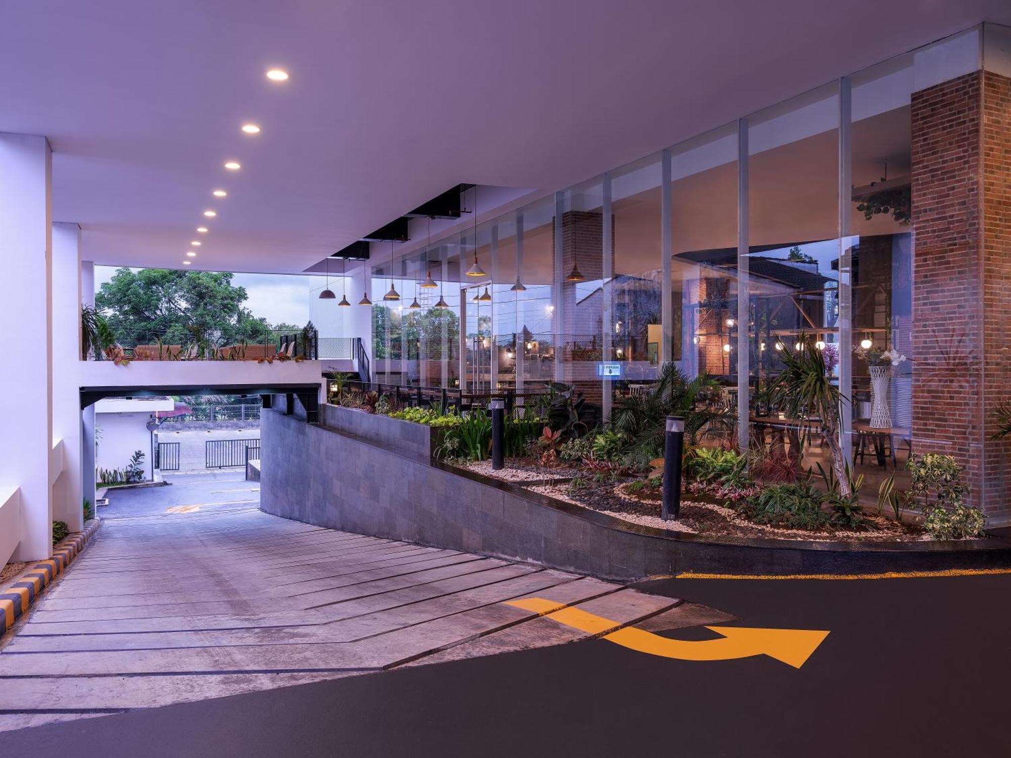 Luminor Hotel Purwokerto By Wh Luaran gambar